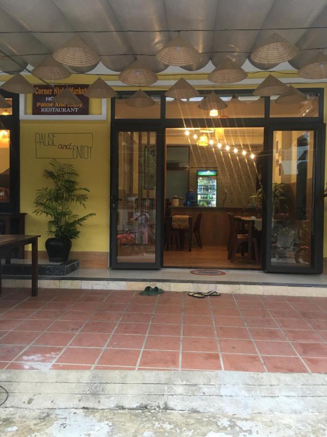 Corner Night Market Homestay Хойан Экстерьер фото